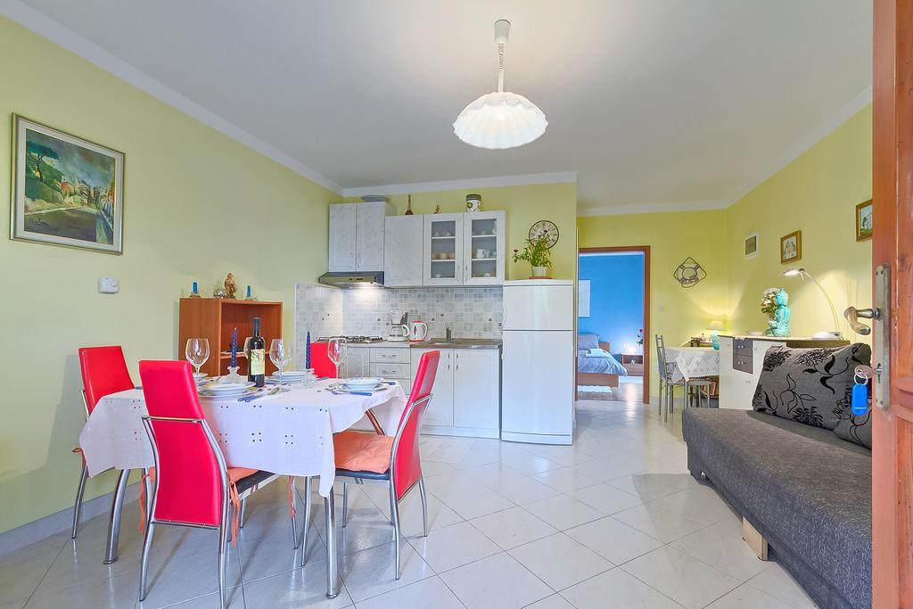 Apartments Valoda Nedeščina Extérieur photo