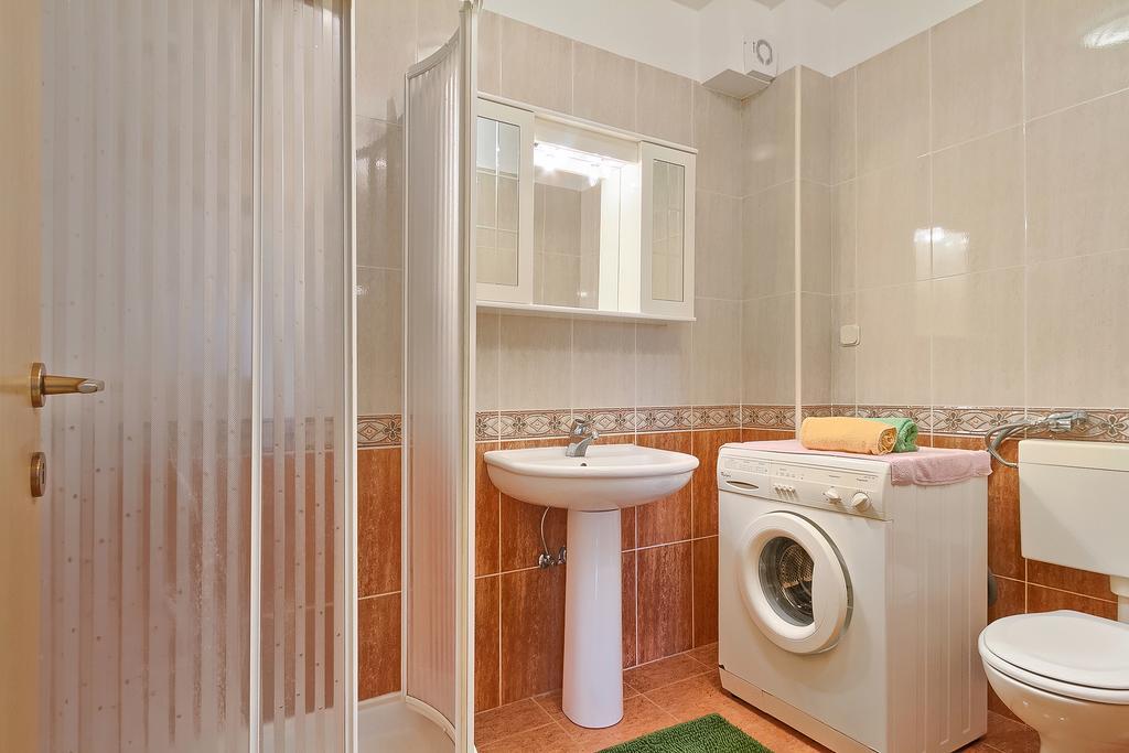 Apartments Valoda Nedeščina Extérieur photo