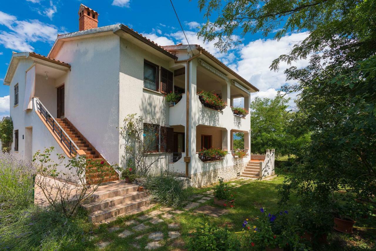 Apartments Valoda Nedeščina Extérieur photo